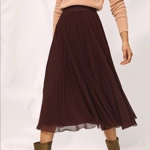 Aritzia Wilfred Twirl Pleated Chiffon Skirt